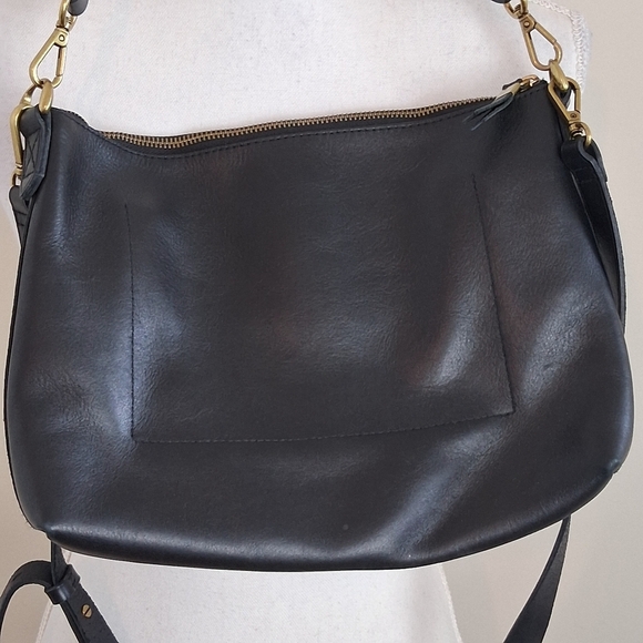 Madewell The Transport Shoulder Crossbody Bag in Black - Picture 8 of 9